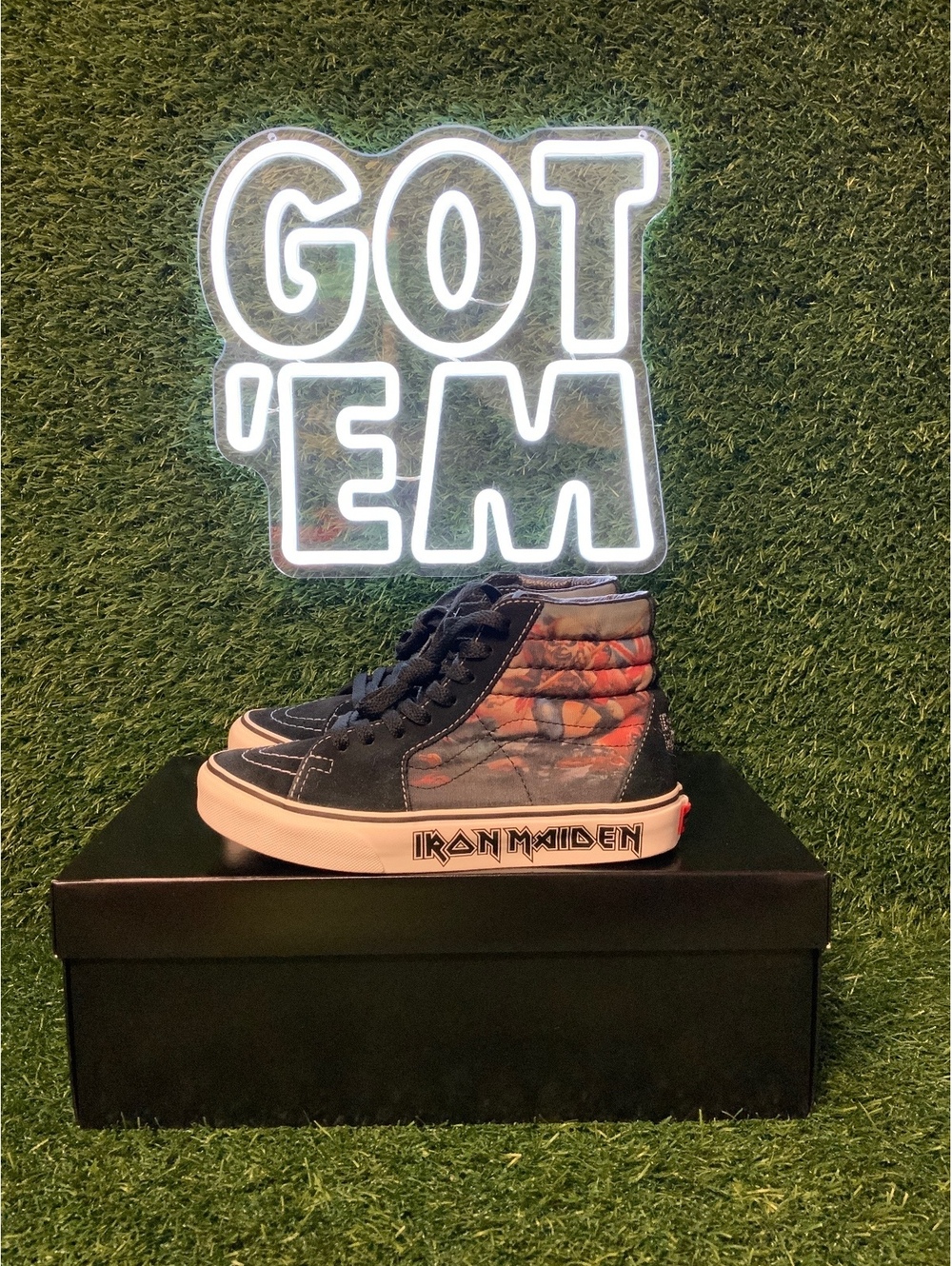 Vans x Iron Maiden The Trooper Sk8-Hi SAMPLE Men’s 4.5 Rare